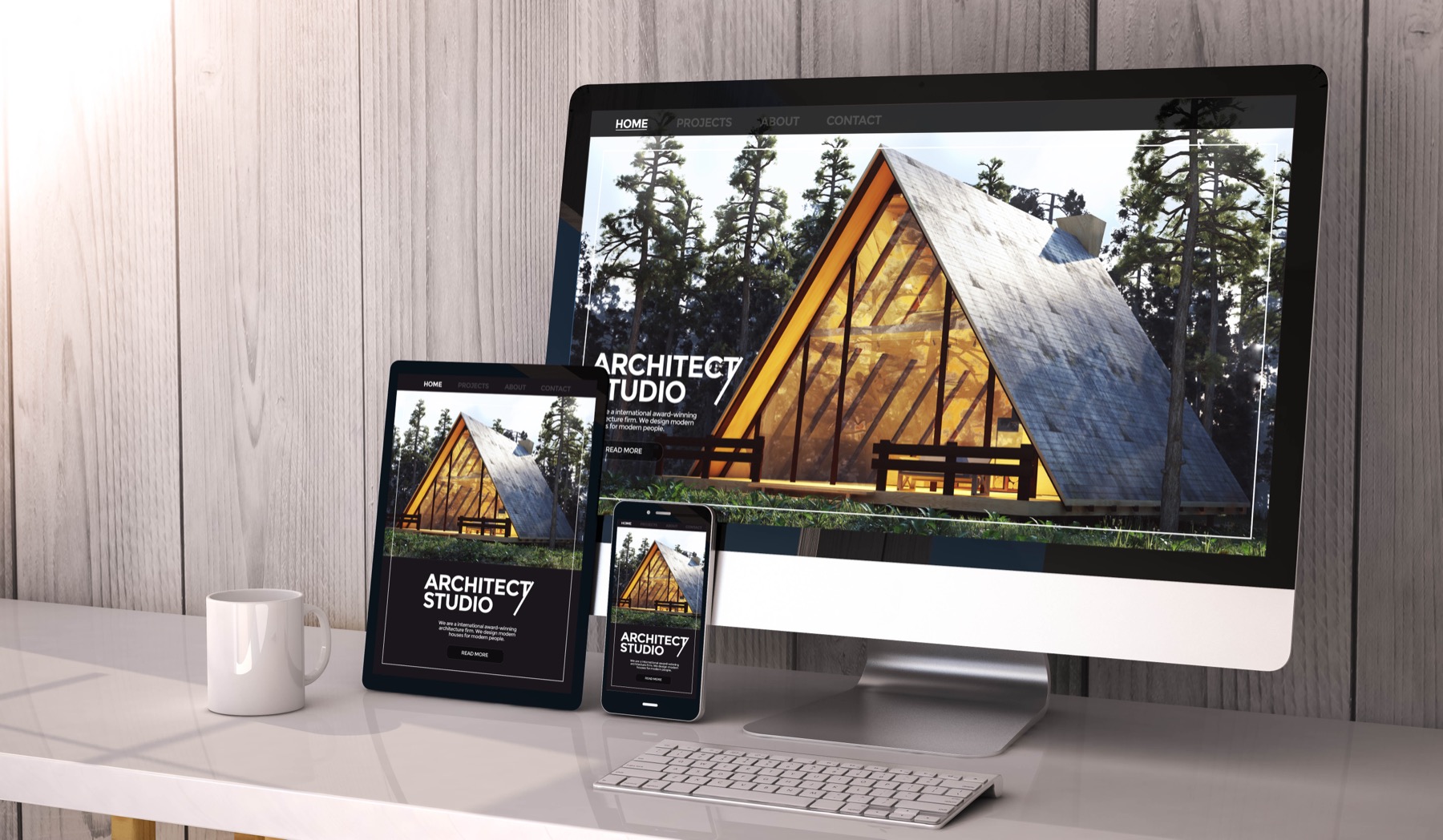 Professionell gestaltete Website, dargestellt auf Desktop, Tablet und Smartphone